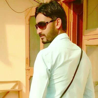 ChImranKhanIYC1's profile picture. हमनें दुनिया में मुहब्बत का असर ज़िंदा किया है,

विरोधी को गले मिल-मिल के शर्मिंदा किया है।
 💐💐💐💐