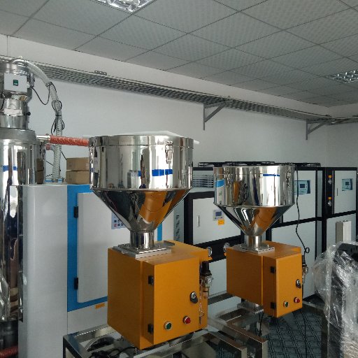 Hi, this is Candy from Donguan Dingyuan.
We are munafacture with above 12 years' experiences.
We main produce: Industrial chiller, dehumidifier and others...
