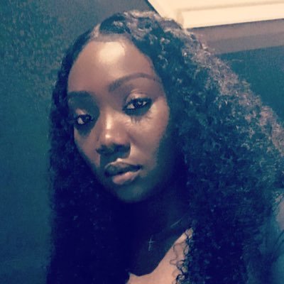 •Snap: lashayegee •FB: LaShaye Geé •IG: darkskinkeeesha