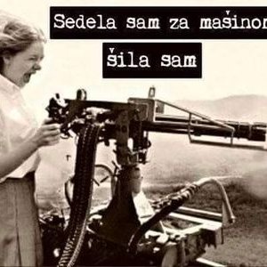 sedela sam za masinom sila sam sedela sam za masinom sila sam