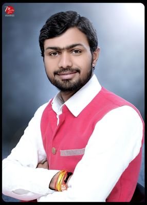 TusharSinghGol1's profile picture. चिंता को तलवार की नोंक पर रखे वो राजपूत रेत के नांव लेकर समंदर से शर्त लगाए वो राजपूत और जिसका सिर कट जाए और धड़ दुश्मन से लड़ता रहे राजपूत