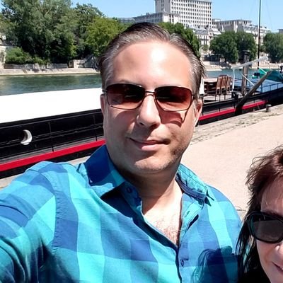 TomEfthimiou's profile picture. 