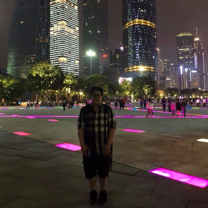 kzhu87's profile picture. 