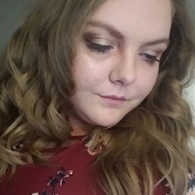 Samantha11496's profile picture. Just a college drop-out doing my best. Now with kinda red hair!