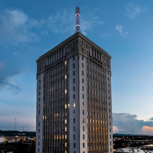 Thomas Jefferson Tower is back! With luxury apartments and an onsite restaurant, Roots & Revelry, TJ Tower is one of Bham's newest & most exciting communities.