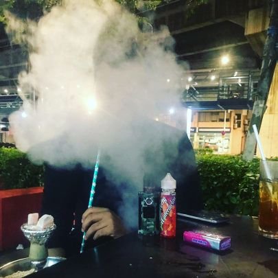 HSyukry's profile picture. Dia tidak berubah
tapi kita yang semakin mengenalinya