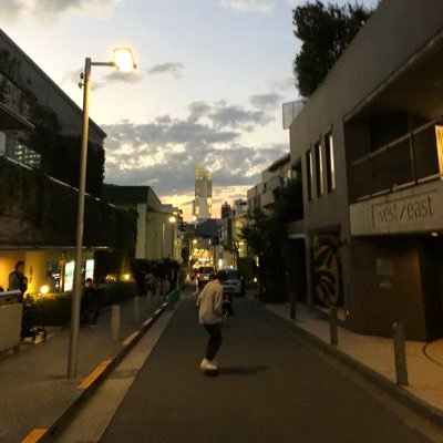 1nversion1v1's profile picture. 