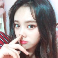 왈 (@_yves_isprinces) 's Twitter Profile