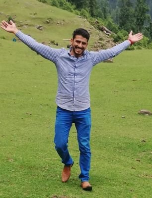 8jYeIQ5tuvgAvE2's profile picture. ‏سلجھا ہوا ضرور مگر الجھنے سے پرہیز کیجٸیے