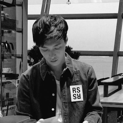 OASlSZYX's profile picture. 