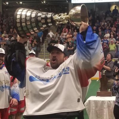 Goaltender for the Buffalo Bandits @nll, team canada goalie in indoor,long pole in outdoor