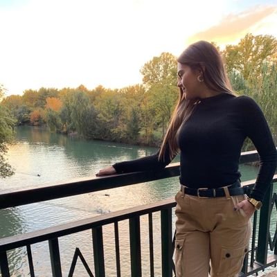 Que no sepan donde duele pa' que no sepan donde darte.🌹🗡