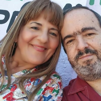 Médico  egresado de la UNT,mi amor y compañera de la vida Raquel, aficionado a Boca Jrs,la NFL(San Francisco FortyNiners Faithful )y a los electrocardiogramas.