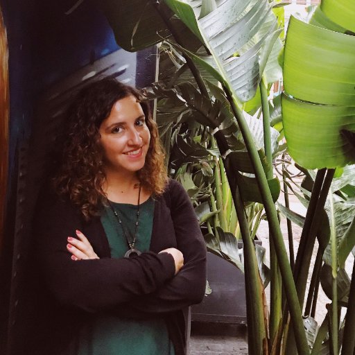 Bióloga especializada en citometría de flujo, melómana, viajera, aprendiz de escritora. Perdí mi bola de cristal.