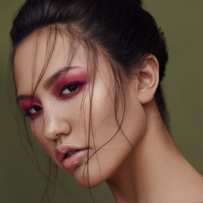 lilychristinee's profile picture. 