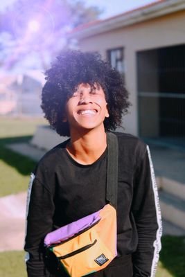 ImCoolerThanHer's profile picture. never hot.