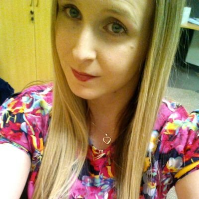 He33a's profile picture. Summers💍Alice & Abby👧👶Feaster🐷Bengals😽InteriorDesign🏡Travel Bug✈Property Manager 🏠Gardening🌱Sydney Swans🏈Student🎓 Boston🐶