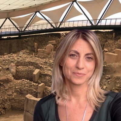 Yazar- Göbeklitepe Muhafızı, Yedi Uyananlar, İstanbul’un Hayaletleri yazarı, yazargezer. Fotoğraflar özgündür