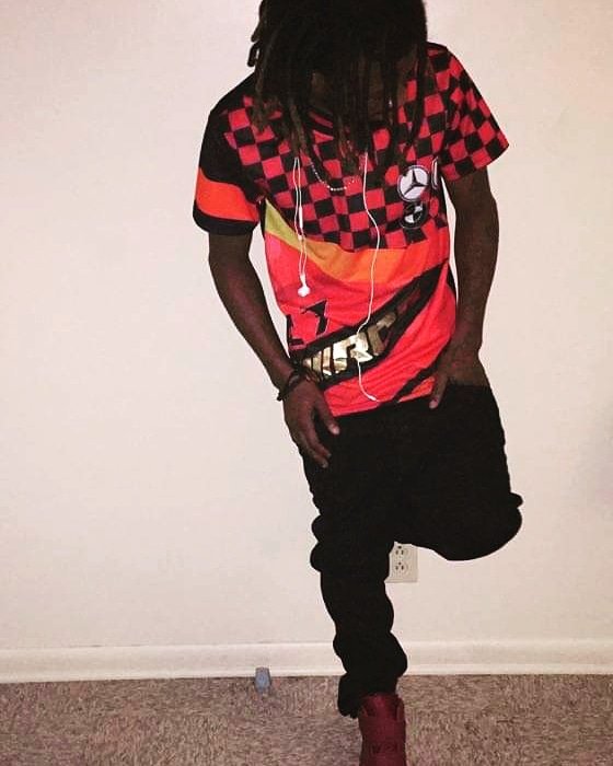 I AM A RAPPER,IM IN THE BEST MUSIK GROUP ON EARTH MILE HIGH FLY GUYZ NEW MUSIK ON DECK CHECK US OUT,,,,,,,#milehigh teamflight l.a.c.d boiz yae we on deck