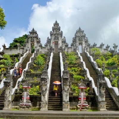 we are Bali tour package and Bali car rental company . cheap holiday tour package and cheap car rental automatic and manual
