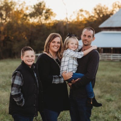 karenlela33's profile picture. Wife, Mother, Sister, Daughter