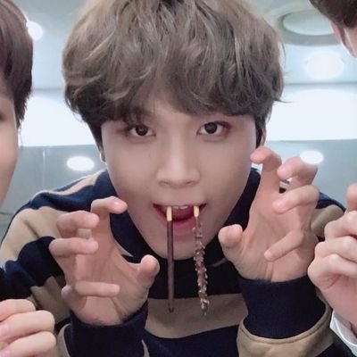 six_in_thousand's profile picture. so we have already celebrating 1000 days, uhu congrats!