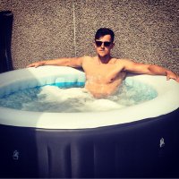Levi (@leviseagraves) 's Twitter Profile