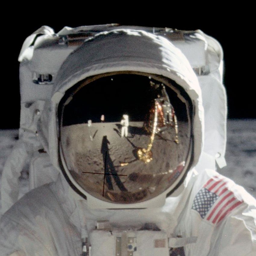Here4daFreebees's profile picture. The last astronaut on earth....