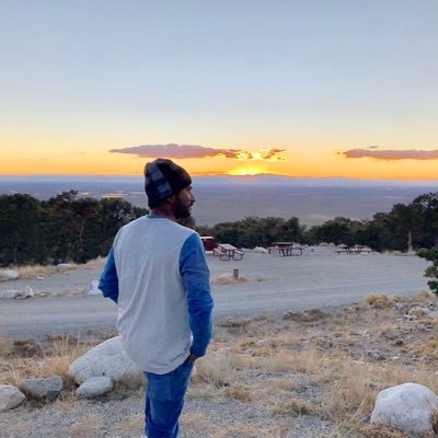 NaviMarella's profile picture. ❤️ JavaScript and building useful tools. Photographer, React Developer && open-source enthusiast