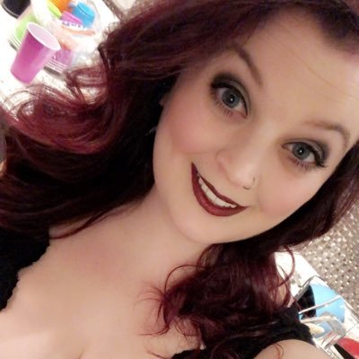 eb00m's profile picture. Everybody wake up, it's time to get down.