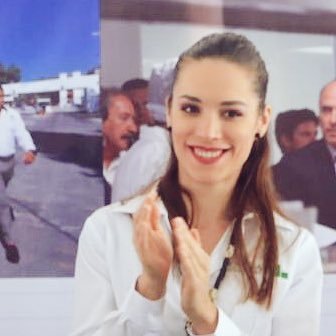 Doctora en Política Criminal | Servidora pública comprometida con #México 🇲🇽 |