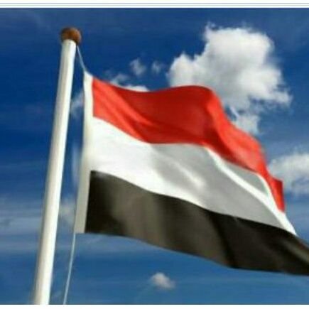 ( يمني الهوى والهويه وعربي اللسان والقوميه وحر منذ ولدته امه ولانخشى الا الله وحده )