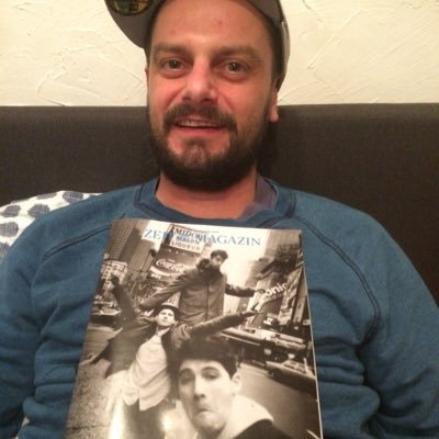 Stimmeundmehr's profile picture. Sprecher, der auch spielt, dolmetscht, synchronisiert und Lesungen organisiert. Texter & Social Media Marketer #easyportugiesi #danielliest