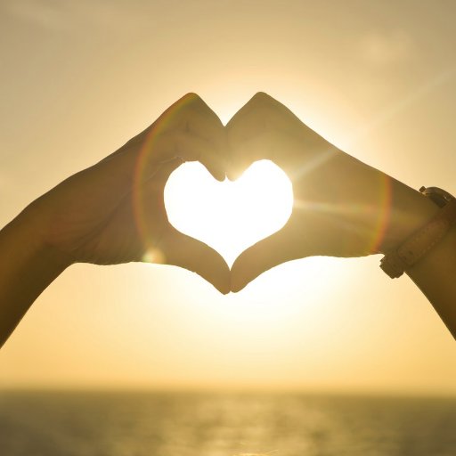 Retired serial dater, featured dating columnist now a dating coach for women and men looking to find the love of their lives! World traveler & attorney.