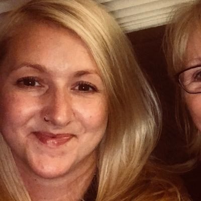 sgallagher219's profile picture. certified aromatherapist