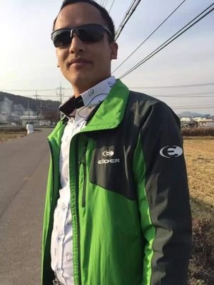 AdarshK41491064's profile picture. journalist