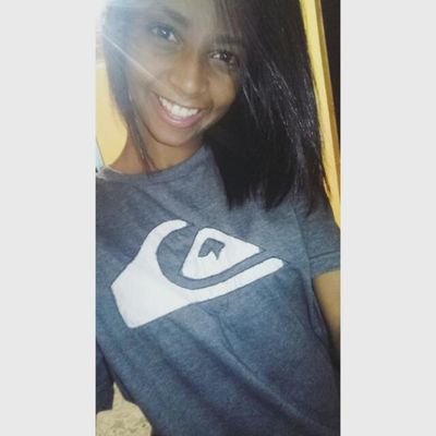 Simplicidade para falar, humildade para ouvir.🍃- Facebook: Vittoria Oliveira 😊 - Instagram: vitt_oliiveira 😘 -Evangelica ♡