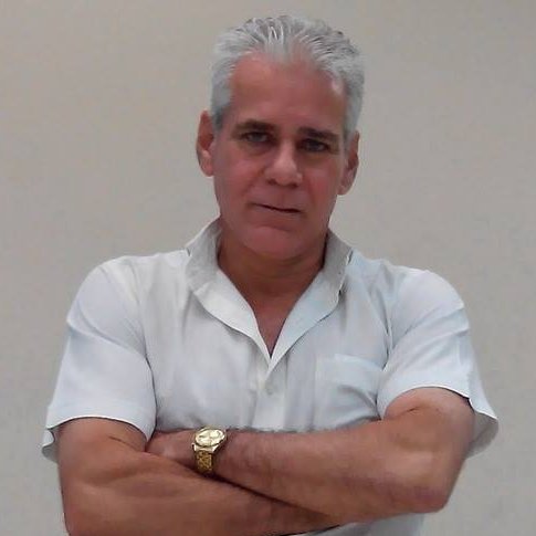 Cubano 100% 🇨🇺. Especialista en ETECSA. Martiano, guevariano y fidelista. Creo en el poder del amor y que un mundo mejor es posible y necesario. #DeZurdaTeam