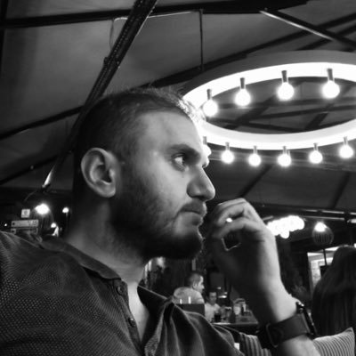 mrtvrl's profile picture. // I've sent my heart away like heroes in the rain.