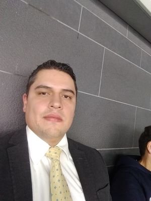 Abogado y Biólogo unicaucano. Ms. en Dirección Estratégica. Socio de la firma Grupo Orozco Montúa Abogados.