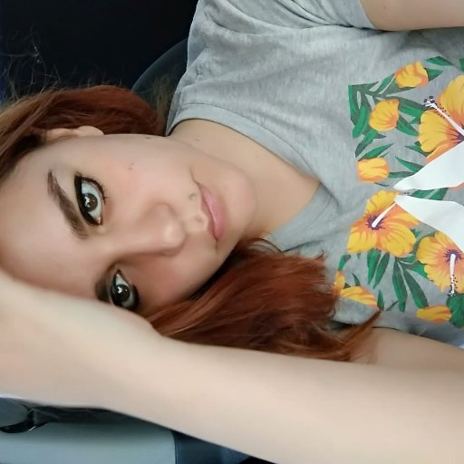 thebeatuha's profile picture. 