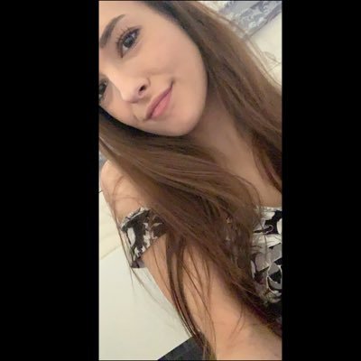 larissaleann's profile picture. You're either with me...or you're not. ☕️⭐. Snapchat: larissaleannnnn / IG: larissa_leannnnn