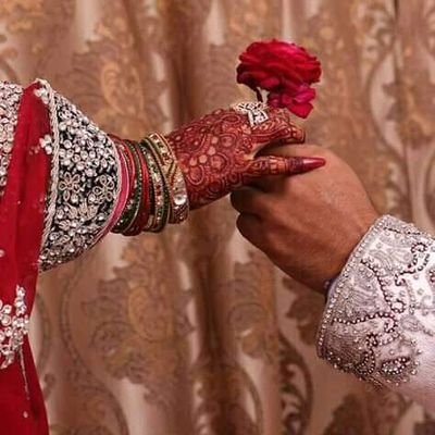 Raj kori
*#दो कश मोहब्बत के क्या #लिये*
*#जिंदगी ही धुँआ धुँआ हो #गई।*