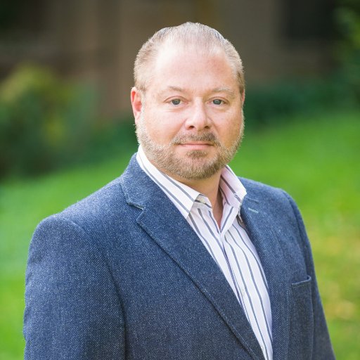 Real estate broker at Compass serving sellers in San Francisco | Marin | Bay Area, CA. CADRE# 01034862