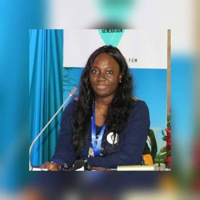 Juriste / Féministe / Consultante-  Présidente du Réseau Ouest Africain des Jeunes Femmes Leaders-SENEGAL (ROAJELF/SÉNÉGAL)