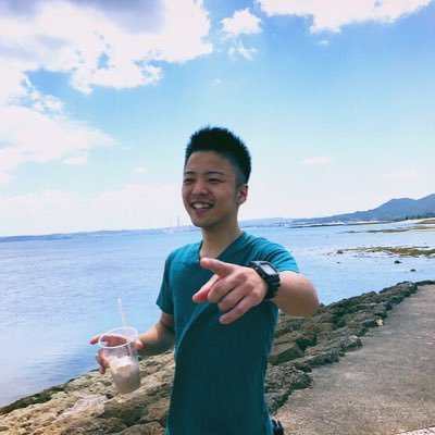 本名です。三色とガッキーが大好きです。好きな言葉は、ヨンセン、ハッセン。下手の横好き。ノーレートでしか打ちません。たまに踊ります。