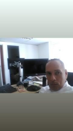 Emprendedor trabajos de electricidad.aires acondicionados.pintura.ventas
instalación cámaras CCTV.cerco eléctricos.serpentinas.todo seguridad electrónica