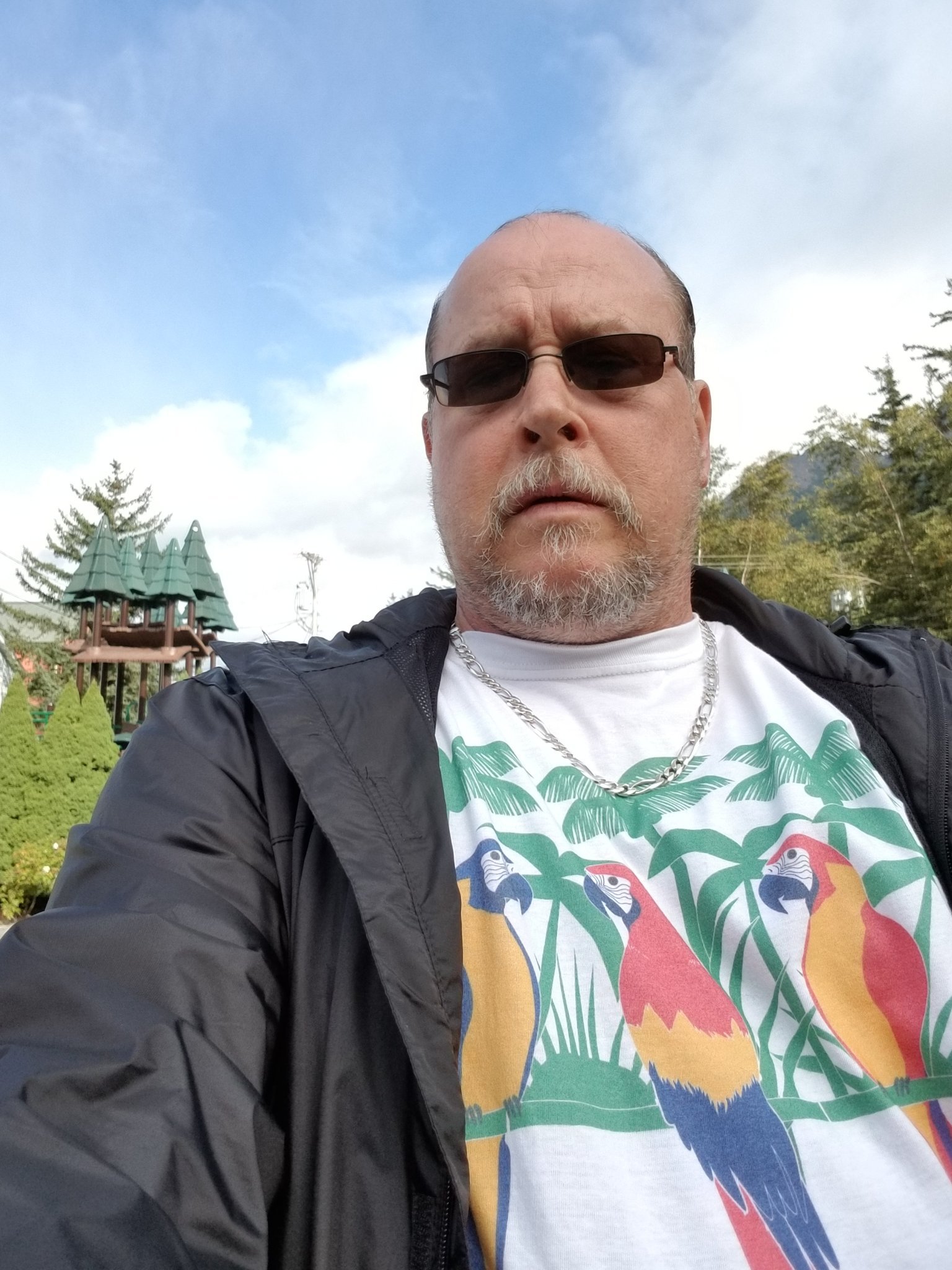 JamesWi22120393's profile picture. Easy to get along with.