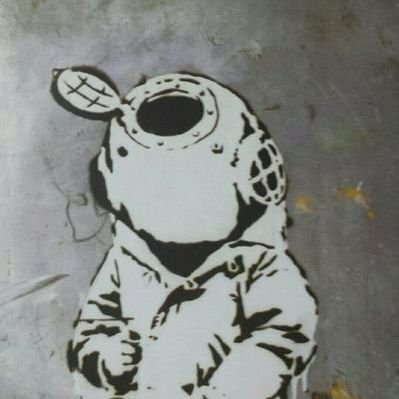 Charml3ssman's profile picture. Algún día nos haremos luces. Spam musical. Cristales de amor amarillo