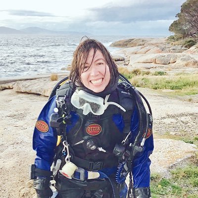 Biologist from @UNAM_MX | PhD from La Trobe University (@LIMSLTU) | Big ocean and sharks nerd | Working in Marine Biosecurity | Instagram: @gabstanzi30